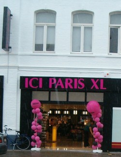 ICI PARIS XL Mol